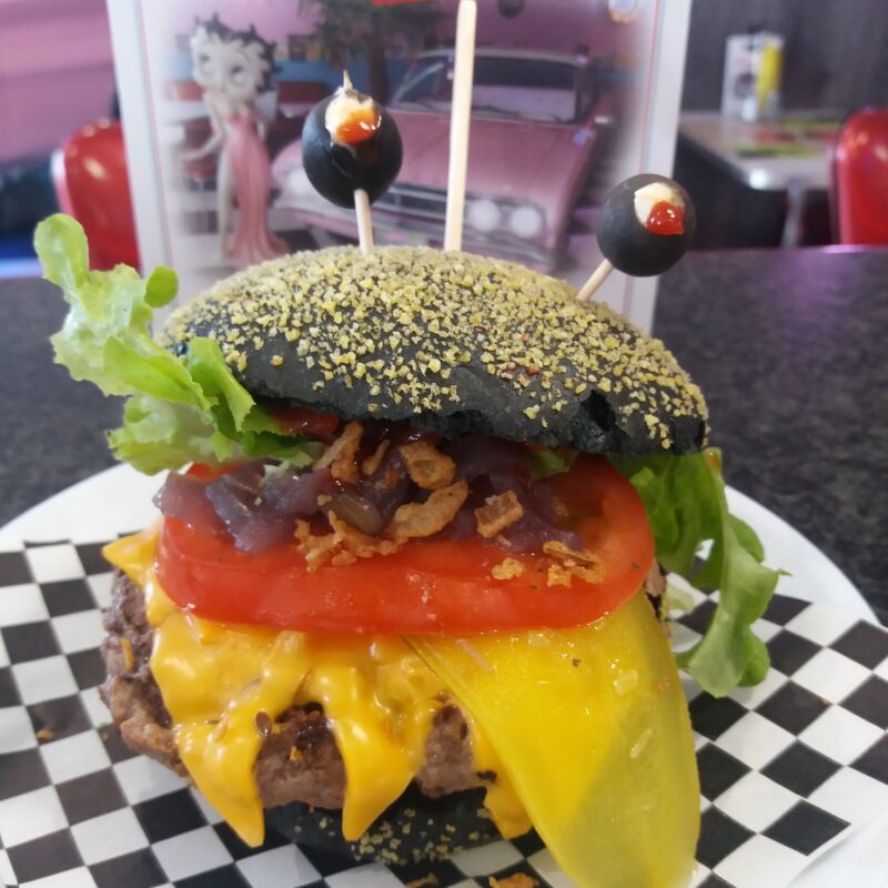 20180913_115850 800X800 | Robin's family Pourquoi manger un hamburger fait maison ? Montbéliard 3
